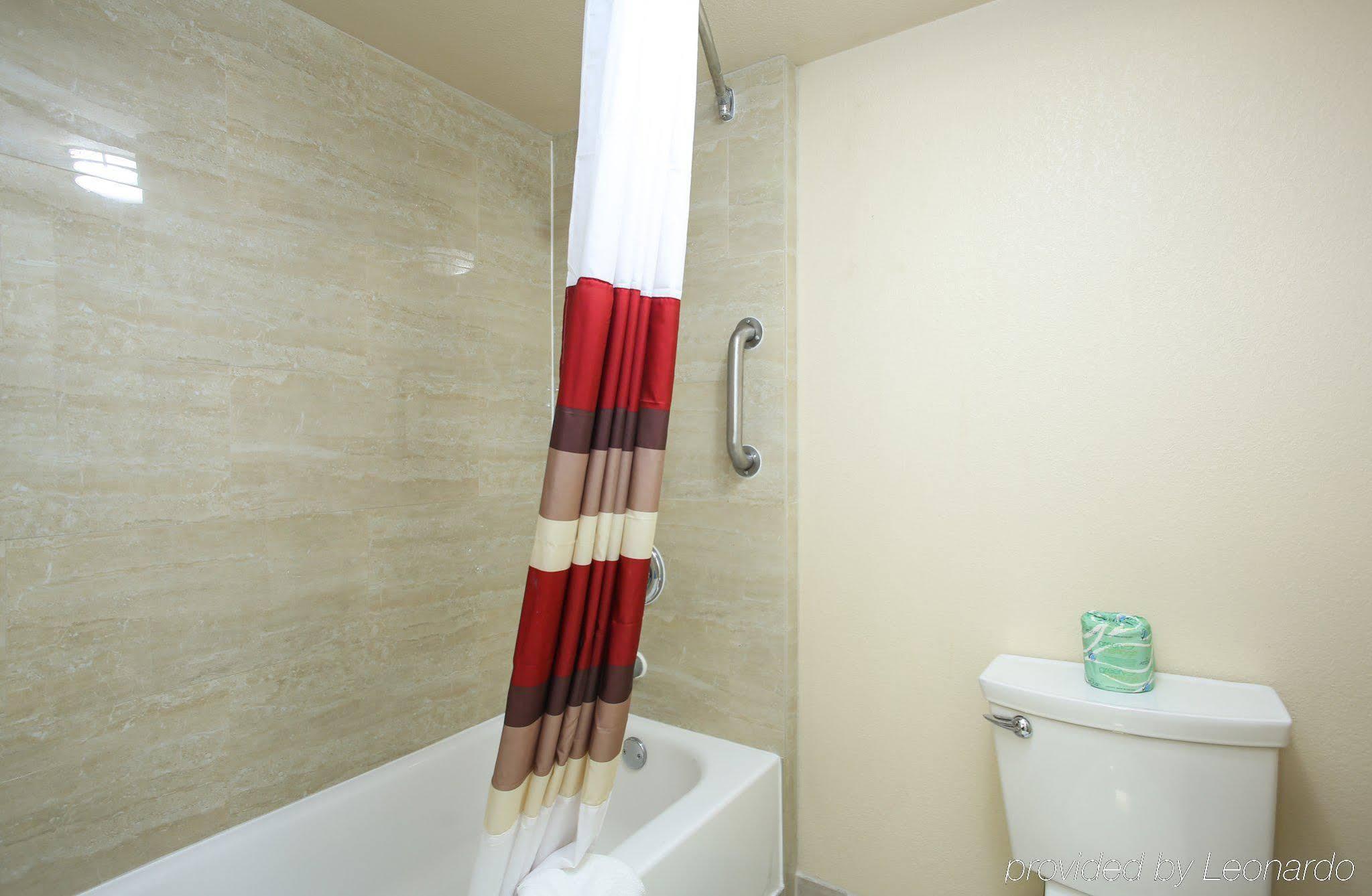 Red Roof Inn North Dallas - Park Central Esterno foto