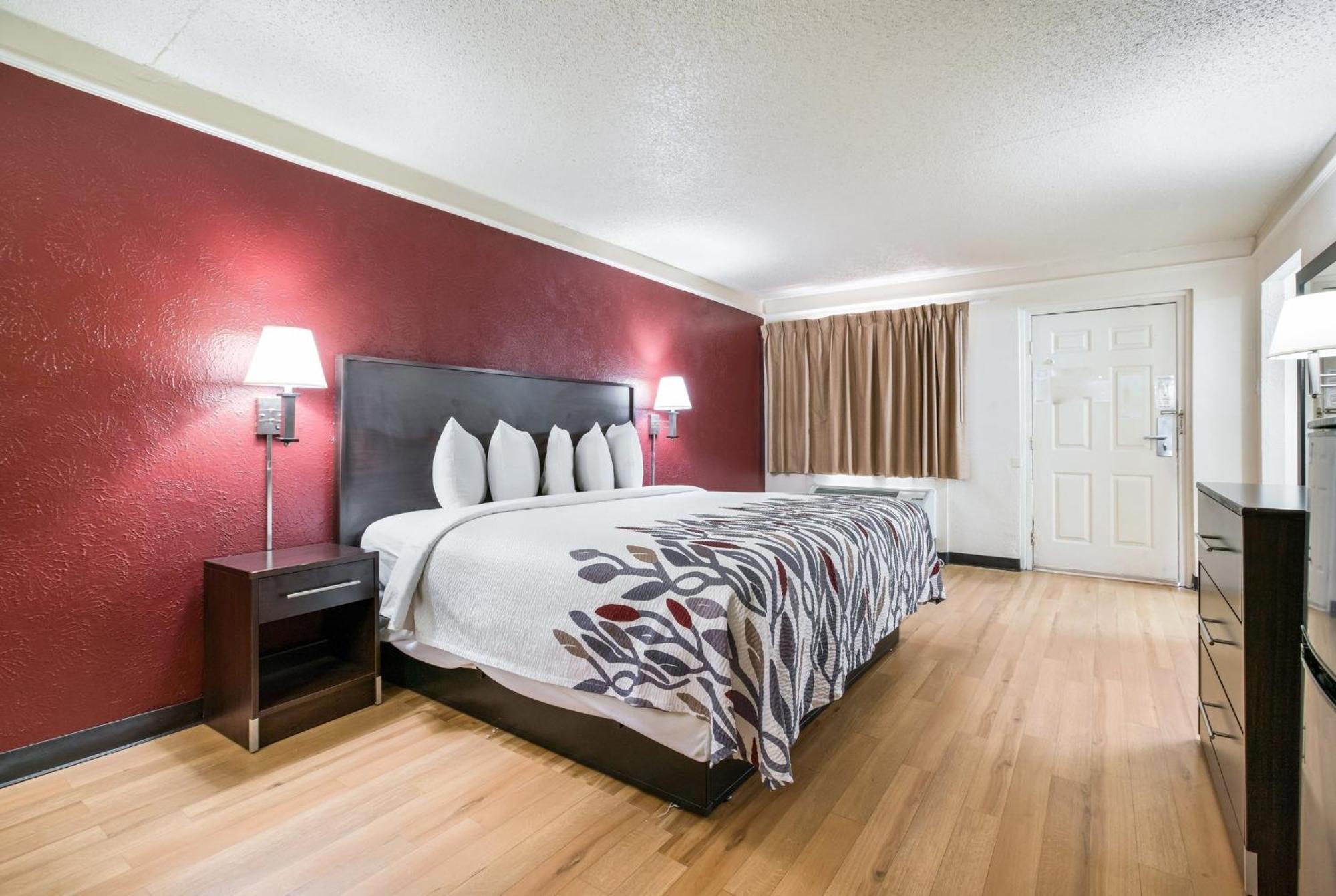 Red Roof Inn North Dallas - Park Central Esterno foto