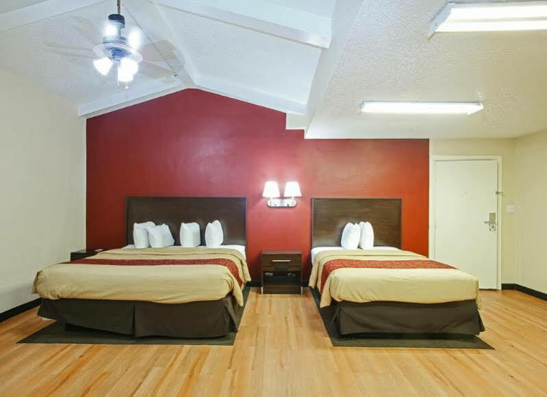 Red Roof Inn North Dallas - Park Central Esterno foto